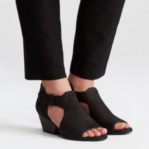 Eileen Fisher Iris Sandals in Rumbled Nubuck, 9.5